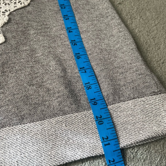 Rewind Beaded and Crochet Skull Sweatshirt - Picture 5 of 7